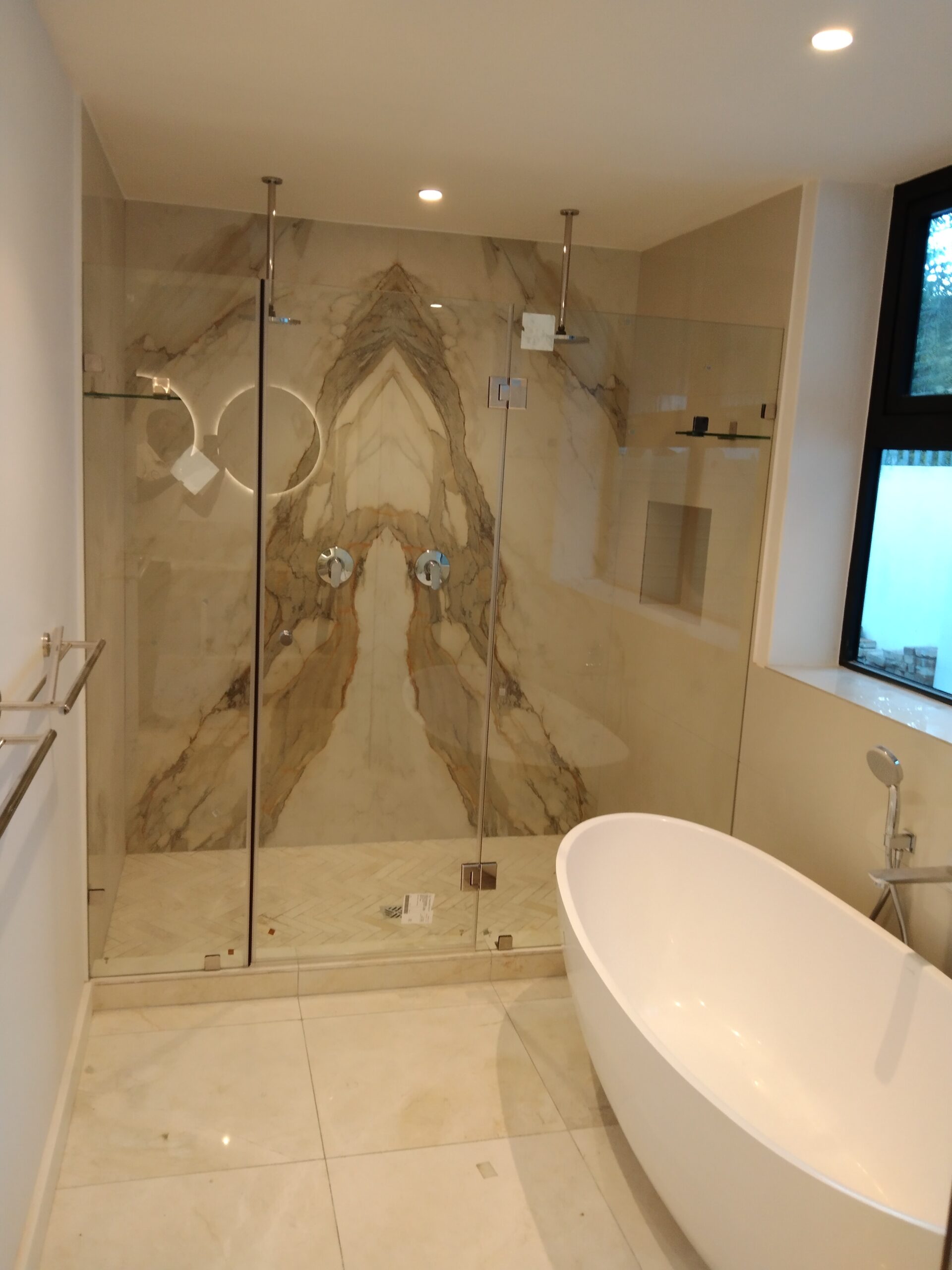 Precision in Complex Layouts Precision in Complex Layouts